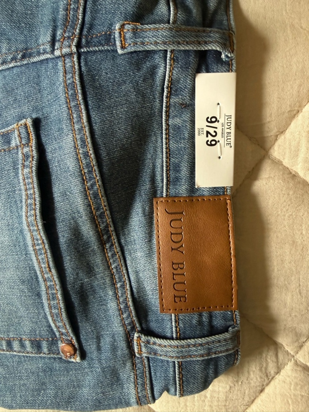 NWT Judy Blue Golden Hour Mid Rise Flare Jeans with Double Angular Seam - size 9 - Picture 7 of 7